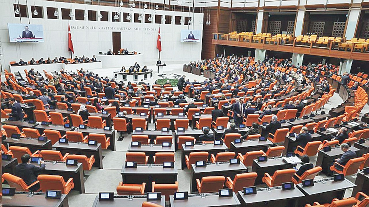 Meclis ne zaman tatile girecek?