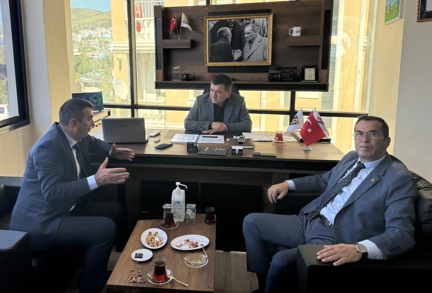 WhatsApp Image 2026-04-28 at 17-30-12